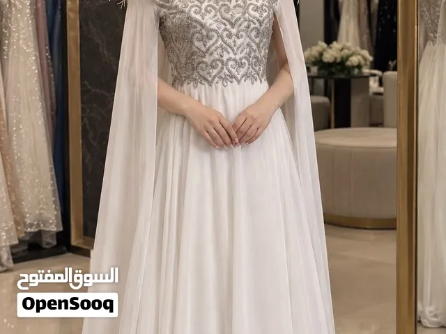 فستان عقد قران او صباحية عروس كلش نازك وانيق وفخم اااااااااااااااااااااااااااااااااااااااااااااااااا