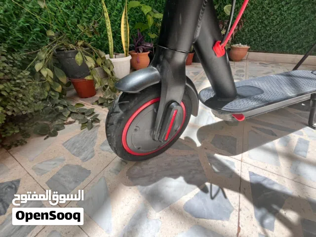 سكوتر كهربائي سرعته 31