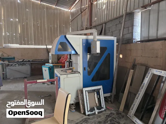 مصنع لصناعة النوافذ والأبواب للبيع