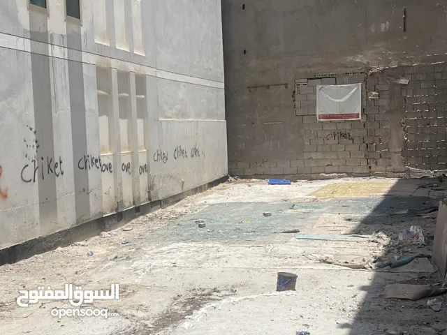للبيع قطعتين أرض متلاصقتين وسط المنامة خلف بناية الزامل