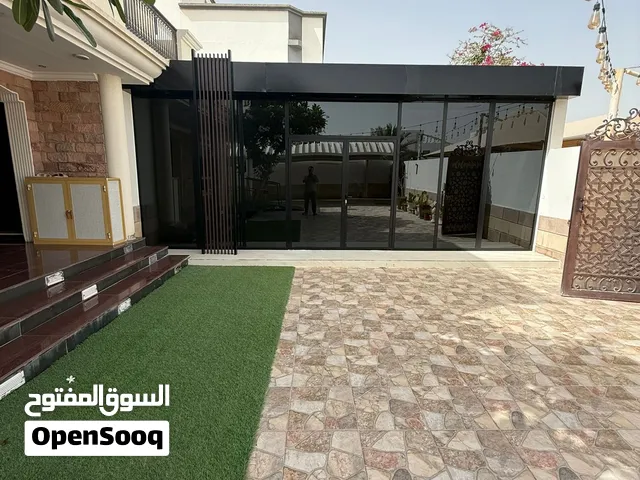 مجالس زجاجيه ومضلات وغرف سندوش بنل