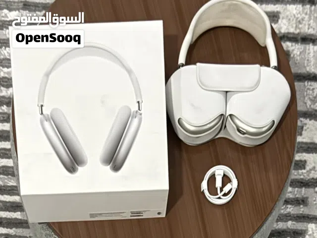Apple AirPods Max for sale with it’s  original accessories