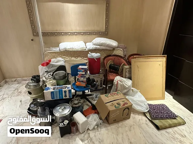 اغراض من مستودعي الخاص في البيت للبيع