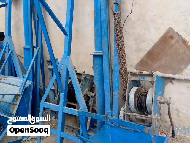 ونش لرفع مواد البناء