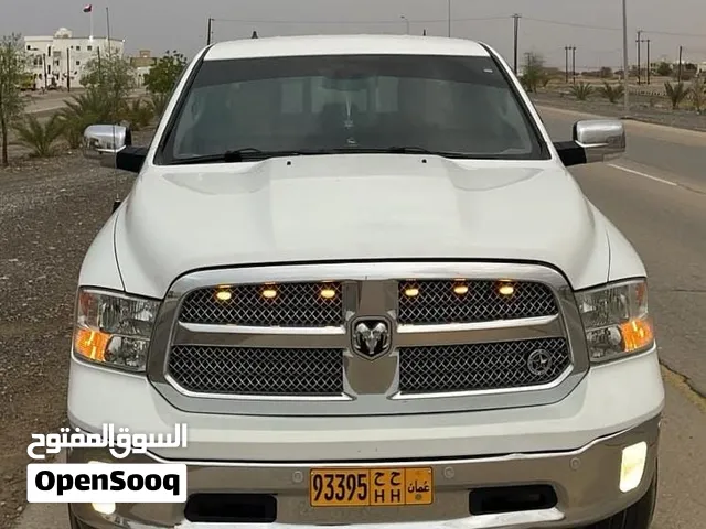 دودج رام كلاسيك 1500 للبيع