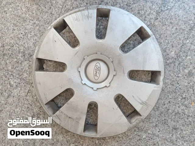 طاسات فورد فوكس اصليات مستعمل للبيع قياس 15