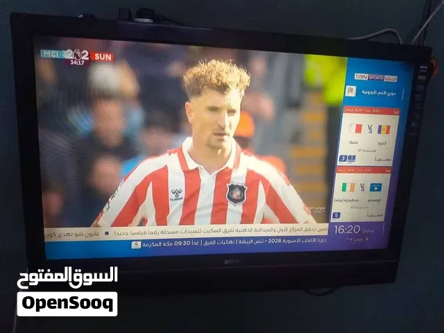 شاشة 42 بوصة ماركة Benq