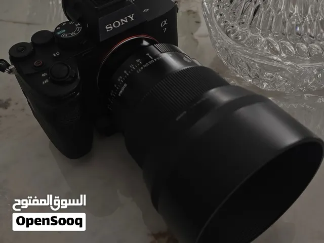 كاميرا سوني A7 IV وعدسات للبيع