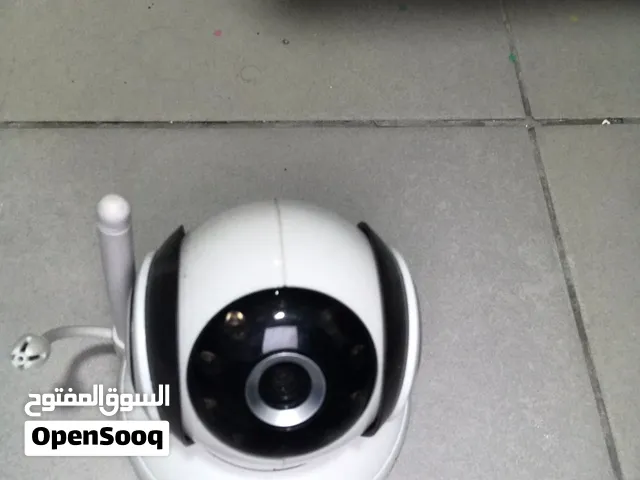 كاميرا مراقبة للرضع و الاطفال نوع موتورولا مع شاشتها.  Motorola baby monitor