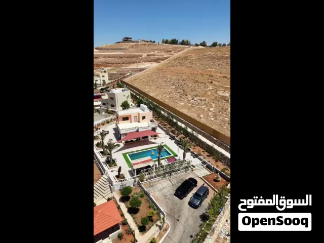 تملك منتجعك الخاص في قلب طبيعة جرش الساحرة!