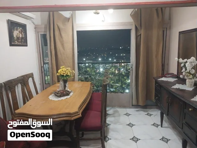 شقة ( مفروشه) بمصر الجديدة بصلاح سالم عمارات خلف العبور تطل على دار المشاه مباشره