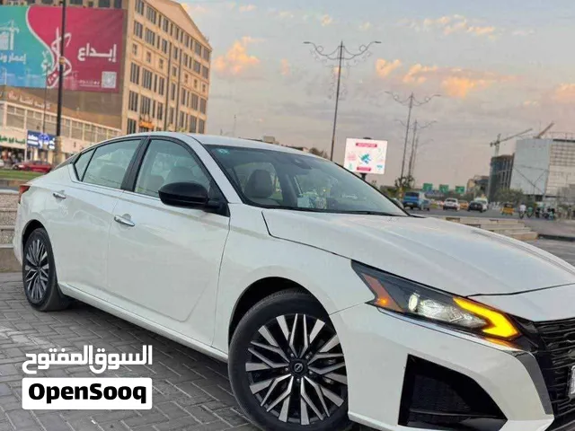 نيسان التيما  2025 امريكي