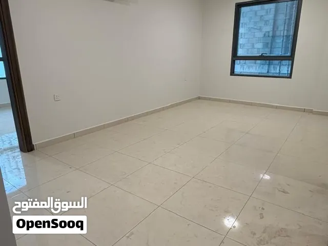 بناية جديدة فالموالح الجنوبية بالقرب من جهاز الضرائب بها شقق من غرفة و صالة و غرفتين و صالة