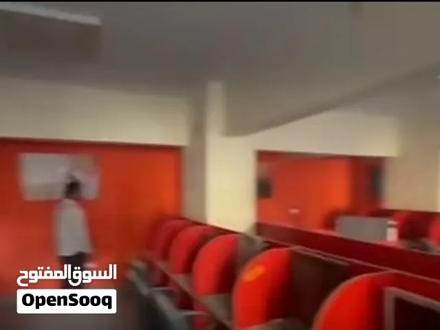 مقر ادارى س لوكس على الشارع الرئيسي الدقى