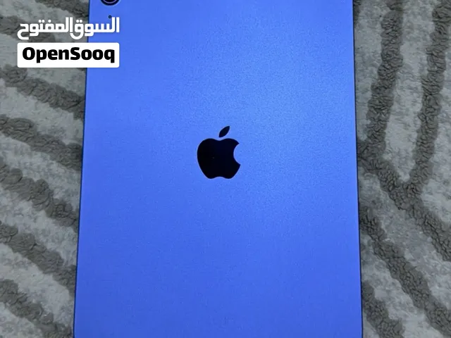 Apple iPad 128 GB in Ajman
