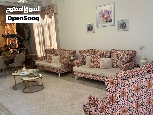 طقم كنبات أنيقة وراقيه