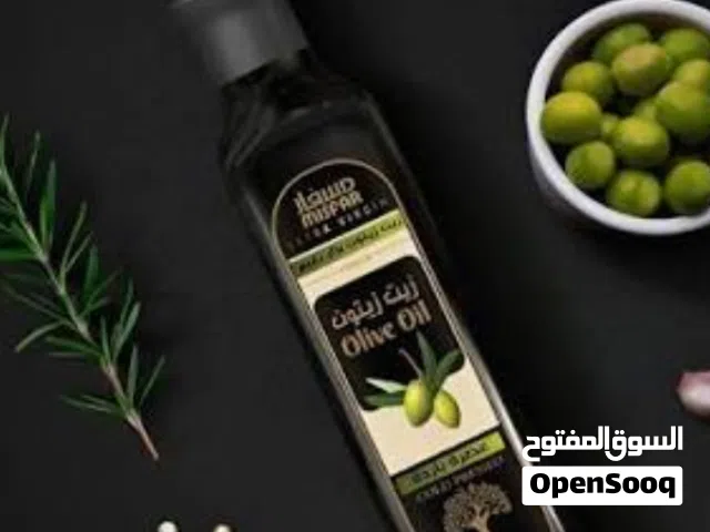 مختصون في أنتاج زيت الزيتون وماء  الورد الجبل الاخضر