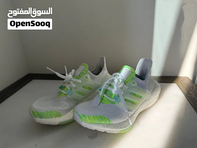 Adidas Ultraboost 22, Size 36