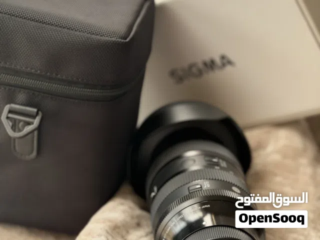 للبيع عدسة Sigma 24-70mm F2.8 Art   • الإصدار الثاني (Mark II).  • شبه جديدة وبحالة ممتازة جدًا