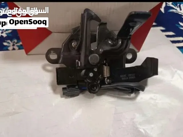 قفل غطاء البونيت  (الكبوت)