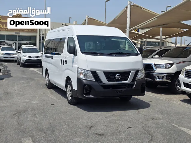 نيسان اورفان 15 راكب هاي رووف 2023 ماشي 73000كم صبغ وكالة
