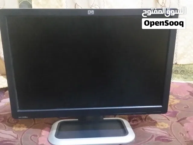 شاشه اتش بي وكاله شبه جديد