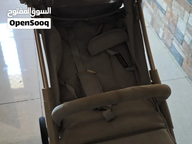 عربة اطفال للبيع