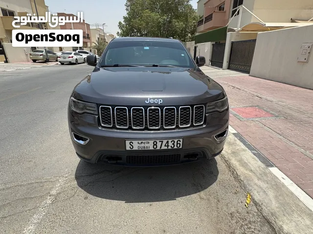Jeep Grand Cherokee Laredo 2017 GCC - Excellent Condition