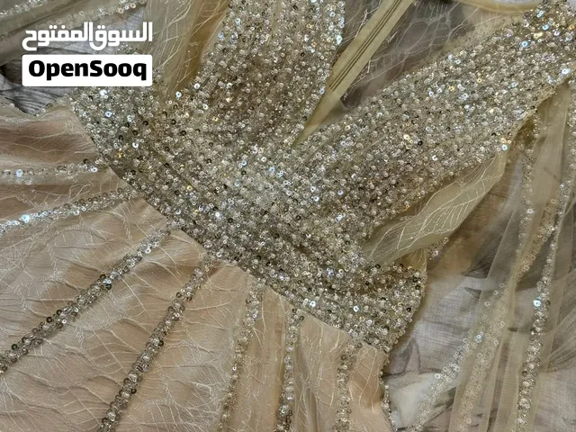 فستان جديد للبيع غير ملبوس