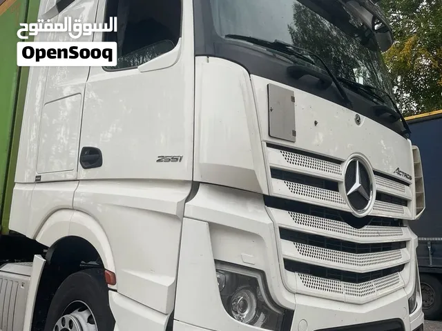 رؤوس تريلات Volvo Scania MAN Mercedes من أوروبا إلى سلطنة عُمان