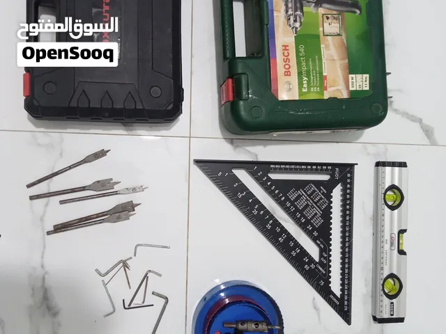 دريل بوش مع ريش مختلفه ودريل كهرباءي