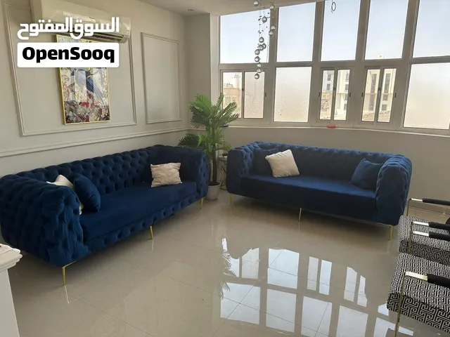 كنب فاخر للبيع شبه جديد