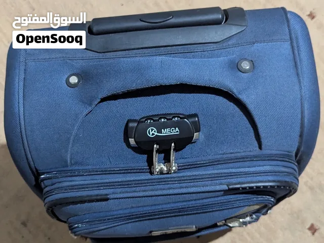 شنطه سفر ب 5000 ريال فقط شبه جدید
