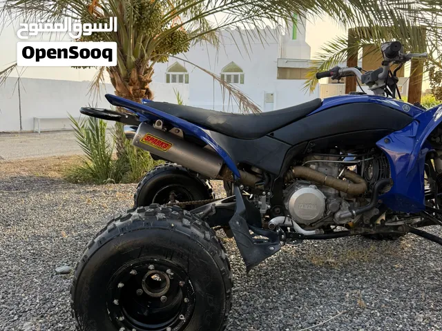 اموره فوق طيبه ما يشكي من شي عليها بور كمندر 6 ومبرمج  yfz450r للبيع