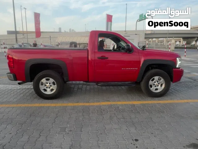 سيلفرادو بيكب احمر للبيع