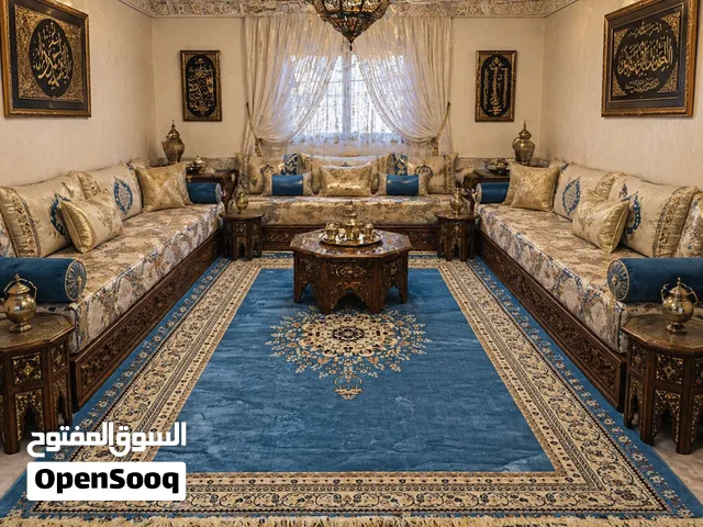 مرحبا بكم عند متجر الزرابي نختص في بيع جميع أنواع الزرابي و الموكيطات: زرابي كلاسيكية حمراء بالزخارف