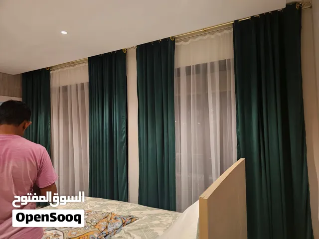 غرفة نوم فردية عمرها سنة
