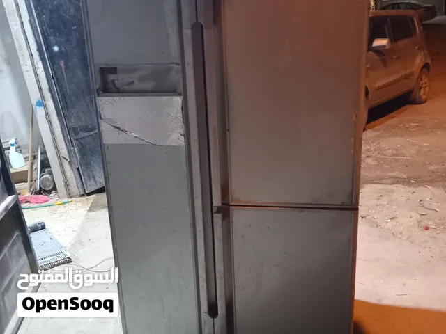 ثلاجه هيتاشي لاقوة الا بالله شغاله بتجريب سعر حرق 400
