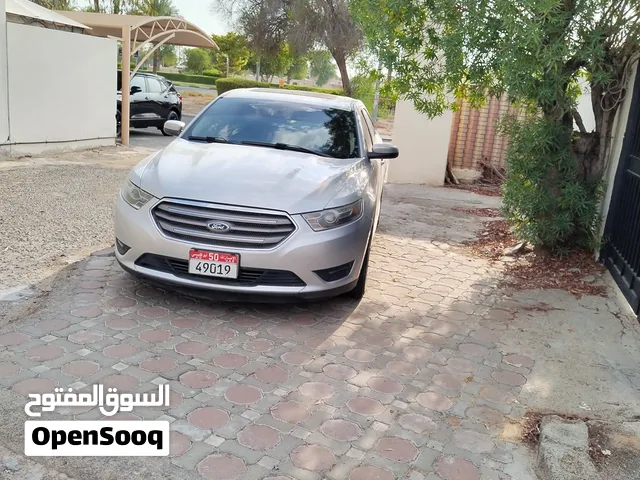 Ford Taurus 2017