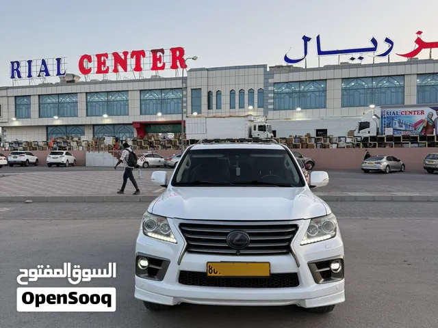 للبيع لكزس LX570 خليجي وكالة عمان (سعود بهوان) رقم 1 اعلى مواصفات بممشى بسيط بحالة ممتازة
