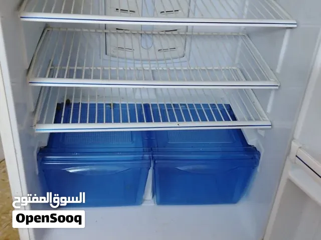 ثلاجة نظيفة مستعملة بسعر مغري
