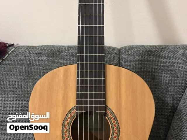 للبيع جيتار ياماها مايحتاج له كلام