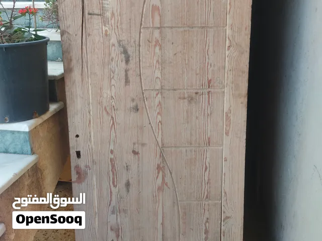 باب خشبي بينوا صب