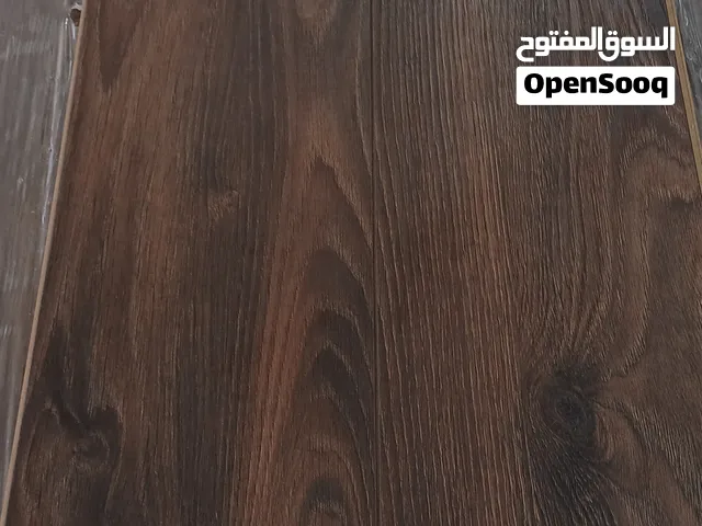 باركيه خشبي تركي درجة اولى ضد البكتيريا وضد الرطوبة وضد الحشرات ، مقاوم للماء والخدش، مانع الانزلاق