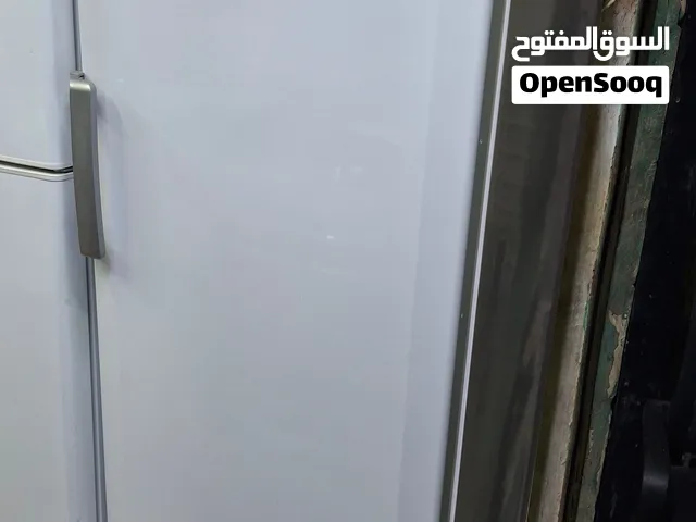 فريزر بيكو تركي 7 ادراج استخدام بسيط حجم 290 لتر انفرتر لون ابيض بحاله ممتازه