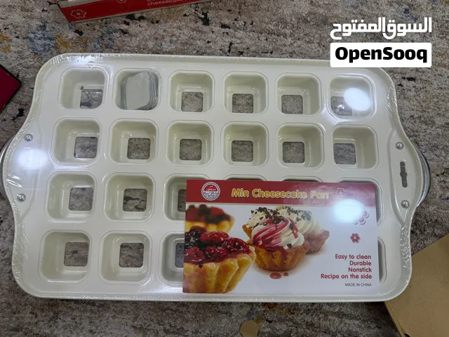 للبيع قالب كيك   نظيف جدًا، ما انفتح ولا تم استعماله ولا مرة. السعر: 3 دنانير فقط.