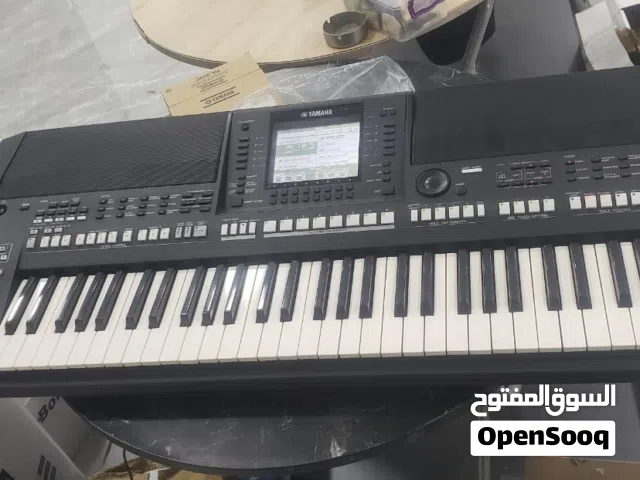 اورغ Yamaha 2000
