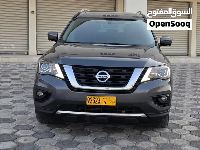 Used Nissan Pathfinder in Muscat
