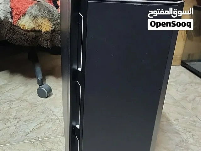 جهاز كميوتر كامل مع اغراضو