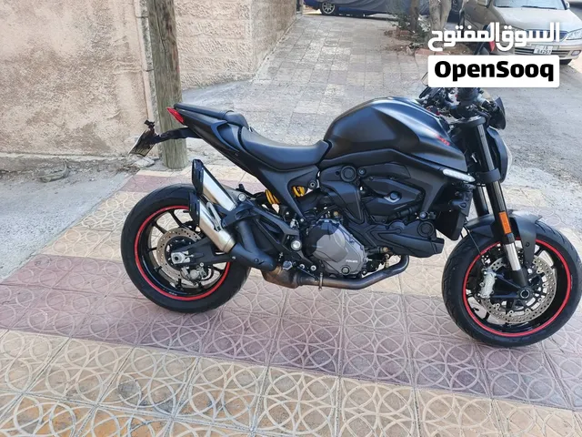 Ducati monster 937 ممكن البدل بسياره أو التقسيط عن طريق البنك